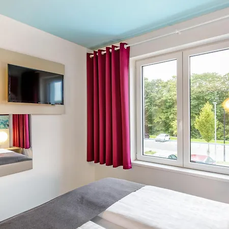 B&B Hotel Lueneburg 3* نيبورغ