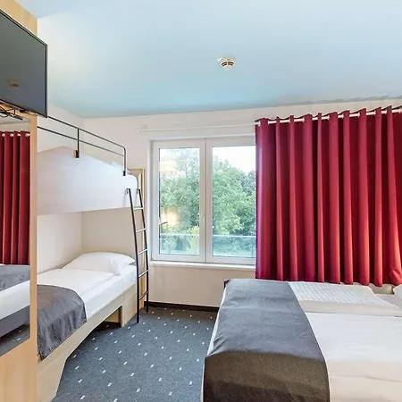 فندق B&B Hotel Lueneburg 3*