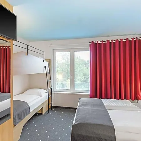 B&B Hotel Lueneburg 3*